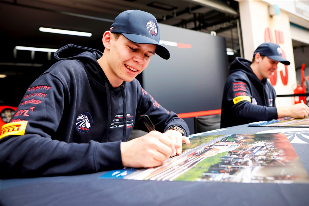Bastian Buus ser frem til GT3-ræs i Eifelbjergene
(Foto: SRO Motorsports Group)